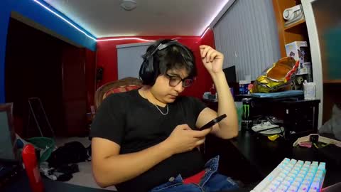 justsky117 online show from February 1, 9:00 am