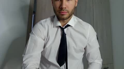 Snapshot of justynxxx1 chatting on December 31, 7:31 am Justin online show from December 31, 7:31 am