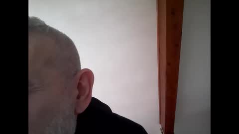 jv88621 online show from March 6, 7:55 pm