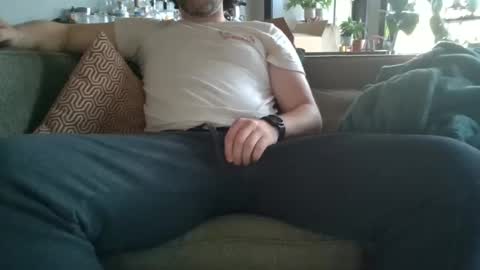 koof online show from February 1, 9:08 pm