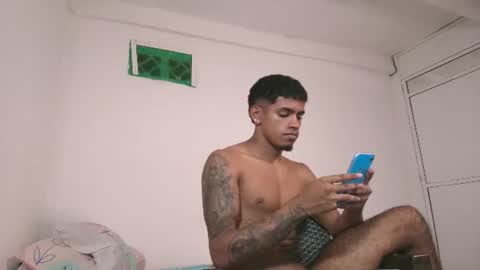 k_florez online show from July 17, 5:36 am