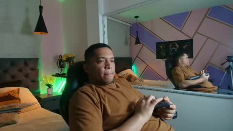 Kai santos  online show from December 1, 12:57 am