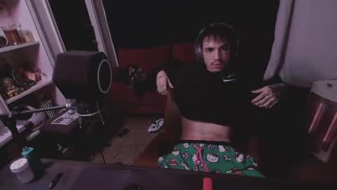 kaineblk online show from January 25, 8:21 am