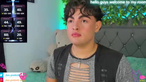Snapshot of kami_22 chatting on January 22, 7:25 am camilo  independent model online show from January 22, 7:25 am