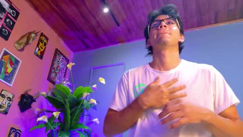 kane_del_toro online show from November 4, 1:23 pm