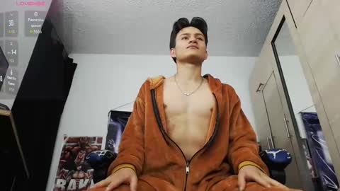 andres online show from April 17, 12:08 pm