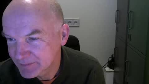 Robbie online show from February 14, 6:45 am