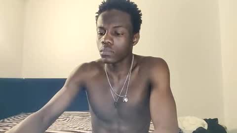 Karrin909 online show from February 9, 5:28 pm