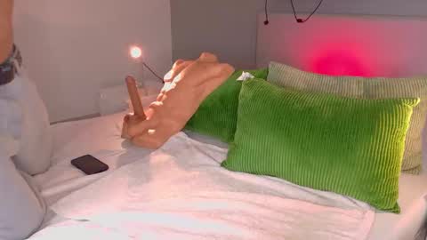   online show from February 23, 11:34 am