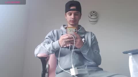 kendall ross online show from February 18, 3:31 pm