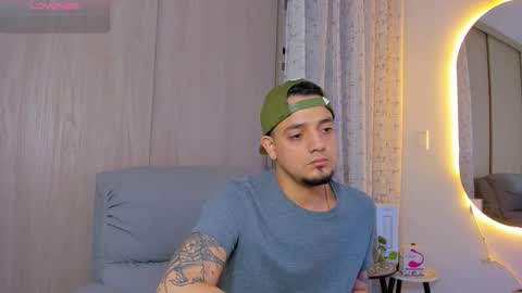 kendel_dimitri online show from November 7, 7:12 am