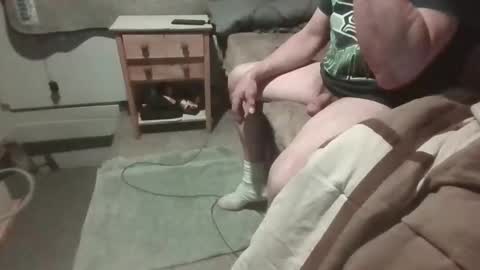 Snapshot of kenneth69h chatting on January 14, 2:22 pm kenneth69h online show from January 14, 2:22 pm