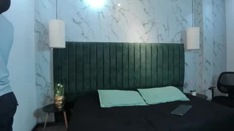 Kenny Thompson online show from February 26, 8:21 pm