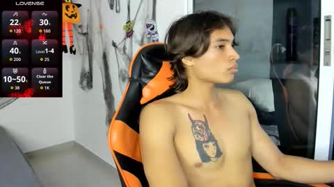 Snapshot of kenshi_roa chatting on October 23, 5:44 am kenshi_roa online show from October 23, 5:44 am