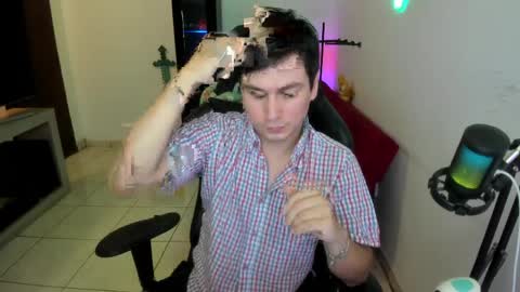 Kevin online show from April 4, 11:35 pm