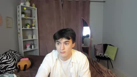 kevinhunter_ online show from November 23, 5:57 pm
