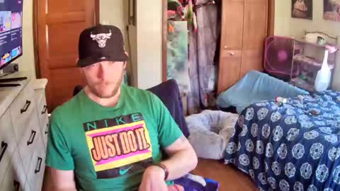 KevKev online show from March 8, 7:40 pm