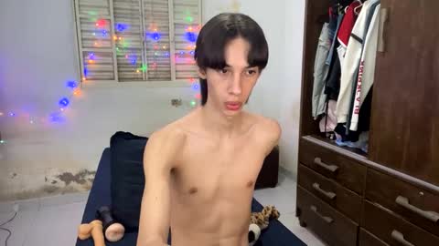 kiantwink online show from February 3, 5:29 am