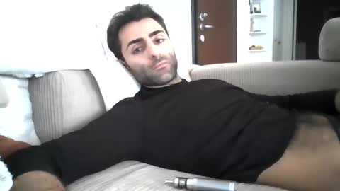 kikkus01 online show from December 15, 1:41 pm