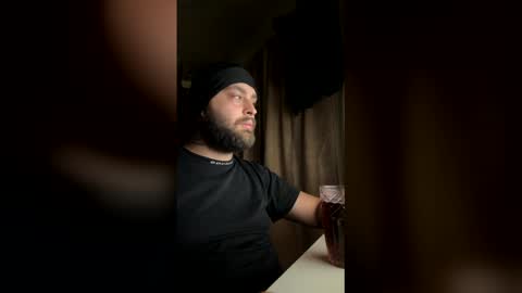killerbeexxx online show from June 1, 10:43 pm