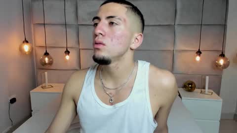 Snapshot of king_dante_ chatting on February 13, 8:03 pm King Dante  online show from February 13, 8:03 pm