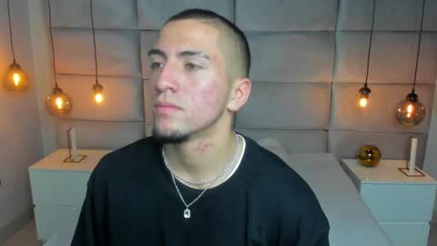 Snapshot of king_dante_ chatting on March 4, 8:05 pm King Dante  online show from March 4, 8:05 pm