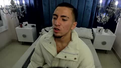 Snapshot of king_dante_ chatting on January 25, 8:21 pm King Dante  online show from January 25, 8:21 pm