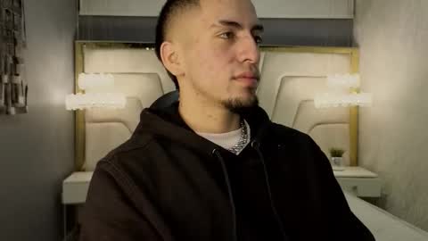 Snapshot of king_dante_ chatting on September 20, 3:01 pm King Dante  online show from September 20, 3:01 pm