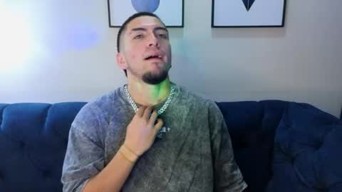 Snapshot of king_dante_ chatting on September 10, 12:37 pm King Dante  online show from September 10, 12:37 pm
