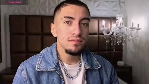Snapshot of king_dante_ chatting on October 19, 12:41 pm King Dante  online show from October 19, 12:41 pm