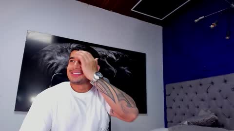 Angel Falconer online show from January 16, 2:47 am