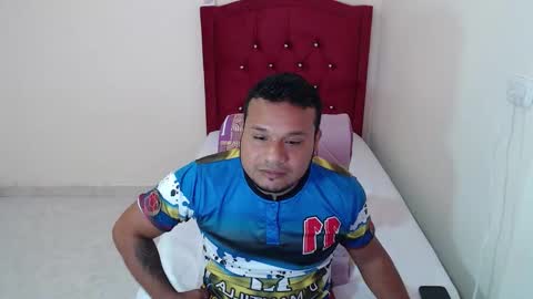 King LEO  online show from January 9, 1:38 pm