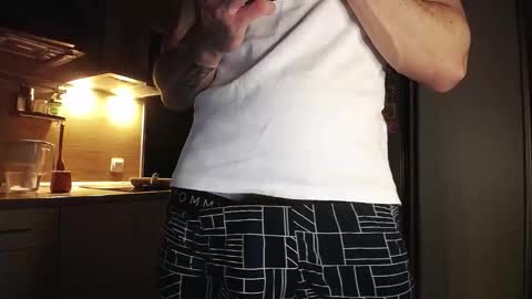 king_pong online show from November 28, 10:55 pm