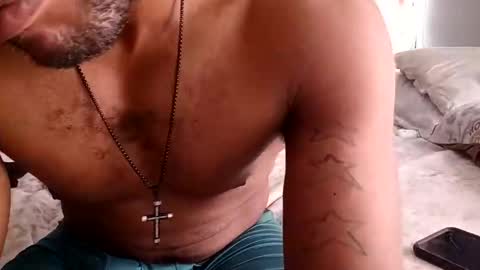 kingdingo32 online show from April 2, 7:00 pm