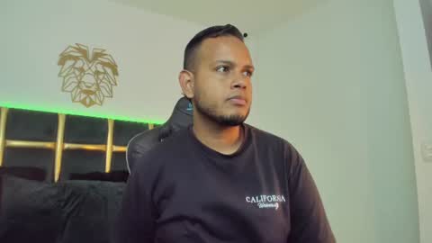 kingg_jay online show from June 16, 11:34 am