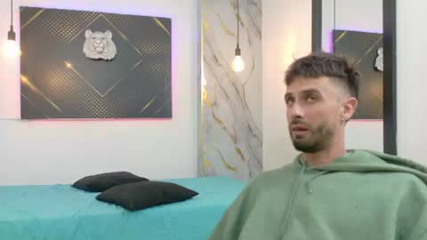 KING  online show from July 14, 3:33 am