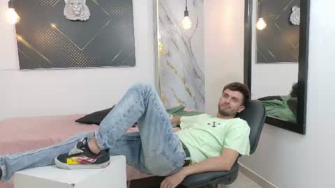 KING  online show from July 7, 6:47 am