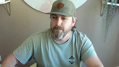 Richard online show from February 8, 6:12 pm