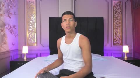 sebastian online show from November 7, 1:36 pm