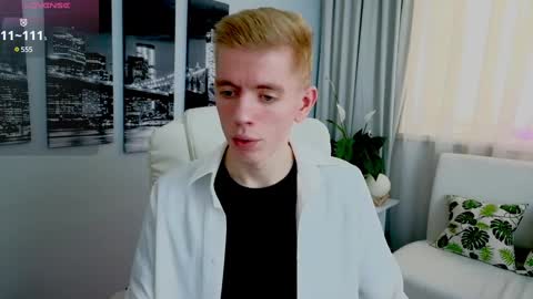 Snapshot of kireev_ chatting on February 22, 9:01 am    online show from February 22, 9:01 am