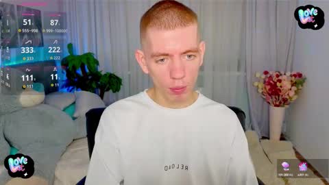 Snapshot of kireev_ chatting on October 12, 8:41 am    online show from October 12, 8:41 am