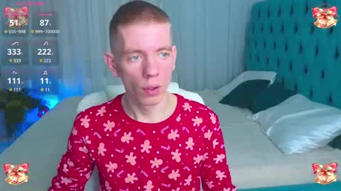 Snapshot of kireev_ chatting on December 9, 6:45 am    online show from December 9, 6:45 am