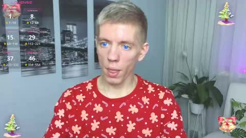 Snapshot of kireev_ chatting on December 4, 7:17 am    online show from December 4, 7:17 am