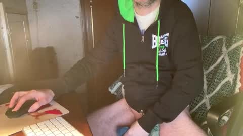 kissofbanned1983 online show from March 5, 11:17 am