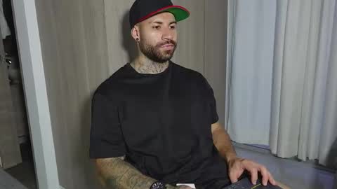 kite__ online show from January 5, 11:08 pm