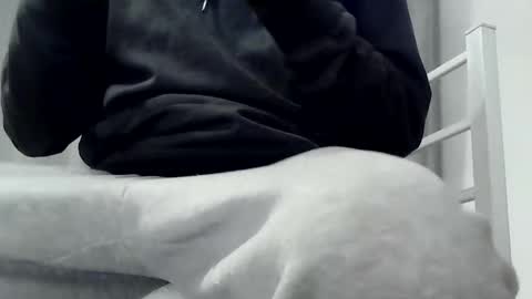 kiwibulge123 online show from March 21, 7:23 am