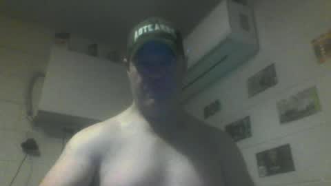 kiwiguy19773 online show from June 17, 6:59 am