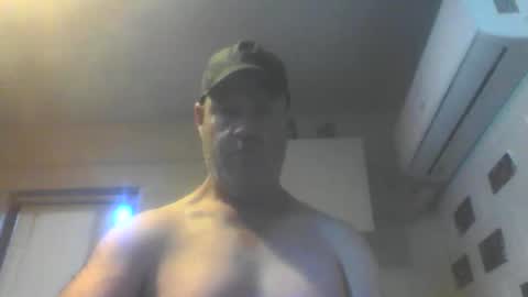 kiwiguy19773 online show from January 6, 6:28 am