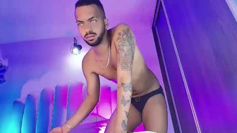 kmichelle1 online show from November 22, 4:56 am