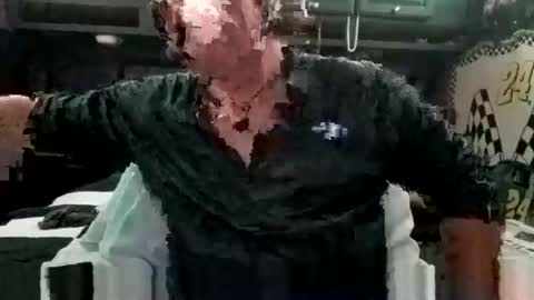 Snapshot of knock2wice1975 chatting on December 29, 8:33 am knock2wice1975 online show from December 29, 8:33 am